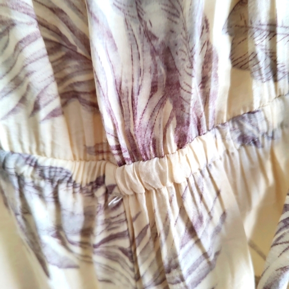 Floral Jumpsuit / Leaf Print / Butter Yellow / Size Small - Picture 6 of 6